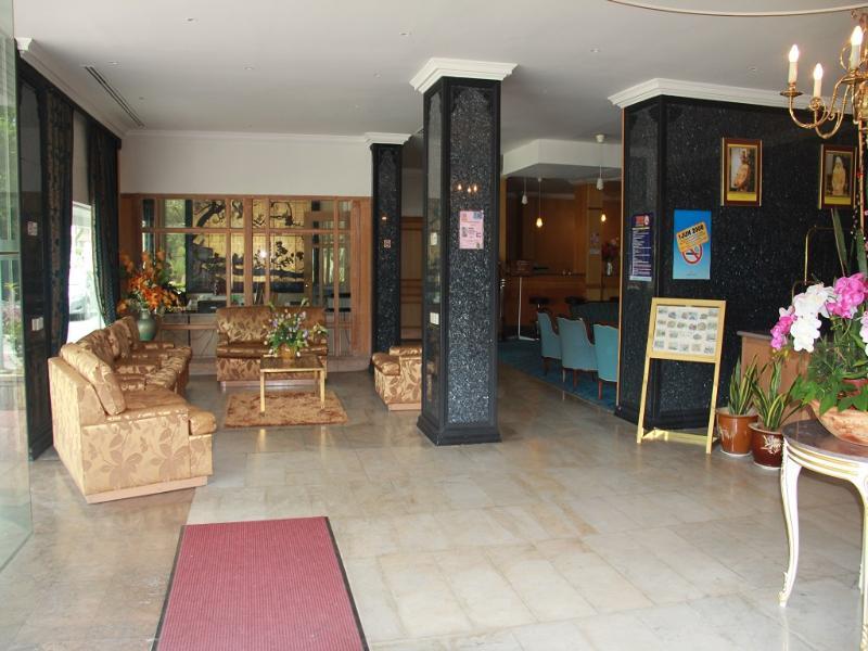 Terrace Hotel Bandar Seri Begawan Buitenkant foto