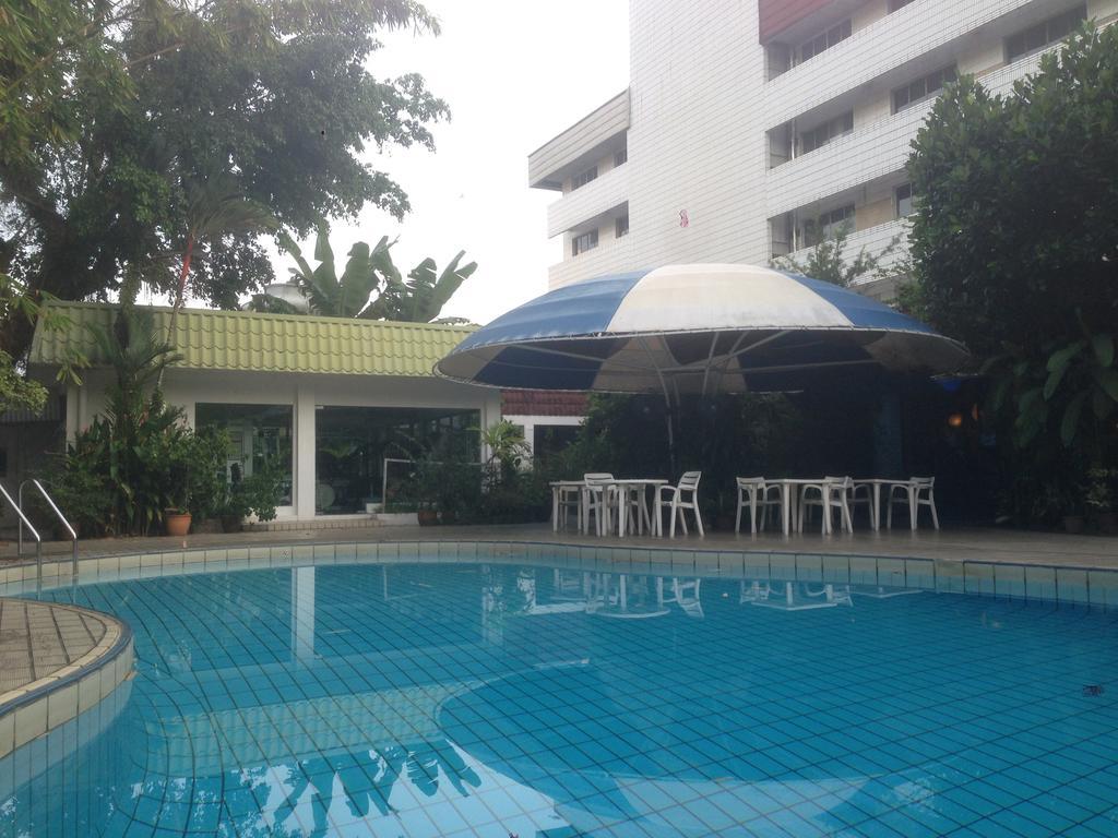 Terrace Hotel Bandar Seri Begawan Buitenkant foto
