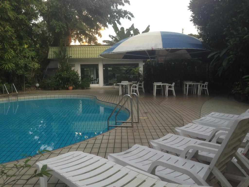 Terrace Hotel Bandar Seri Begawan Buitenkant foto
