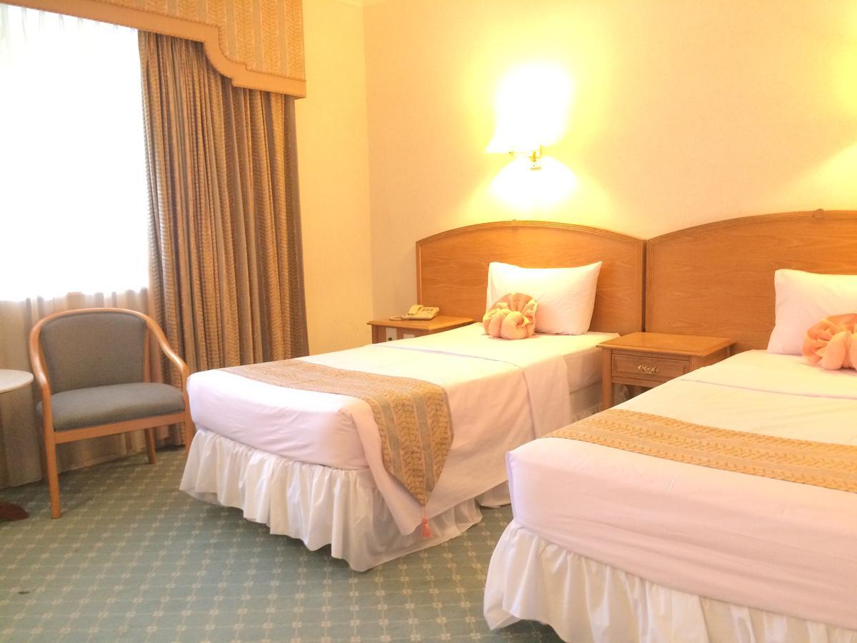 Terrace Hotel Bandar Seri Begawan Buitenkant foto