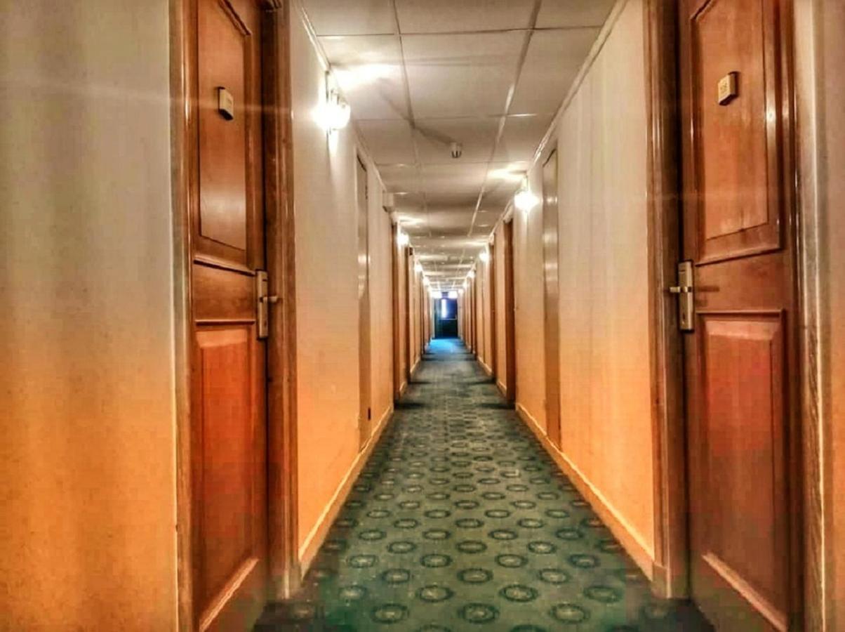 Terrace Hotel Bandar Seri Begawan Buitenkant foto