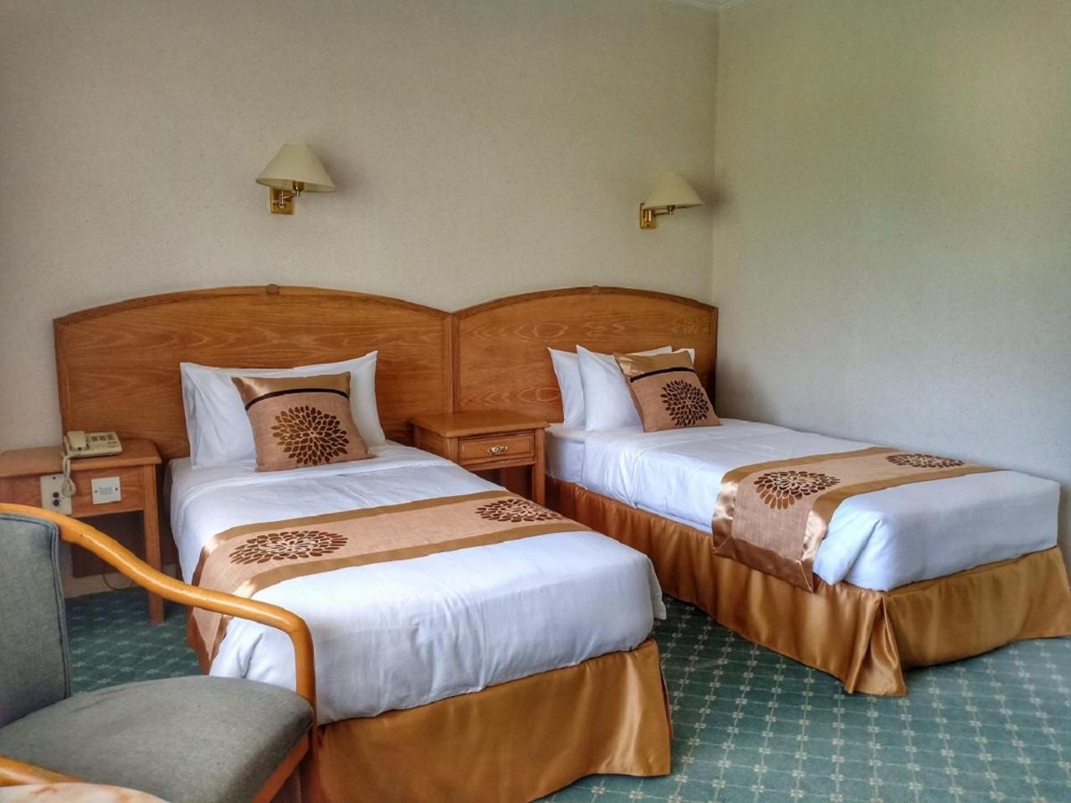 Terrace Hotel Bandar Seri Begawan Buitenkant foto